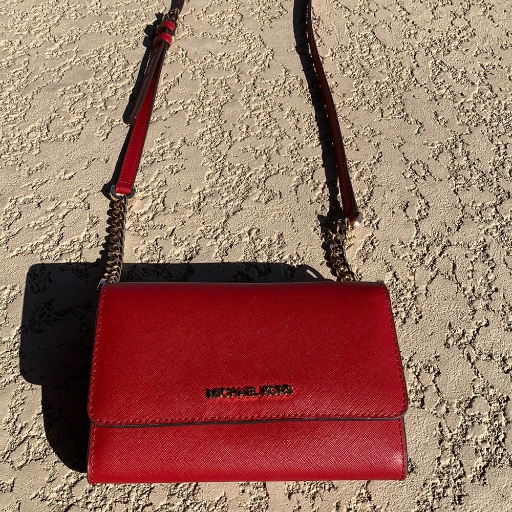 Michael Kors Leather Crossbody Wallet Bag